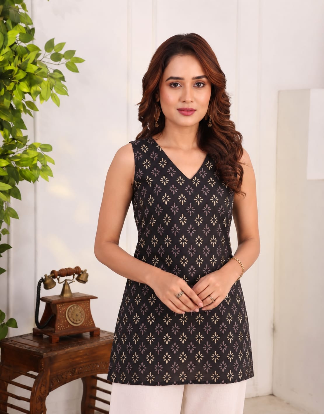 LAKSHIRA Floral Print Cotton V-Neck Sleeveless Top
